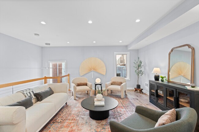 Photo - 869 Corinthian Ave