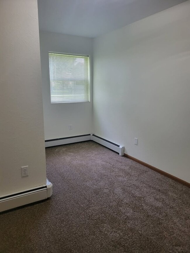 Photo - 703 S Main St