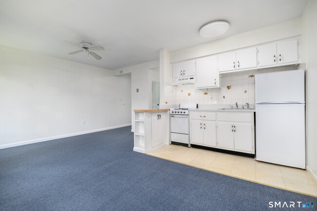 Photo - 445 Hope St Unit 2