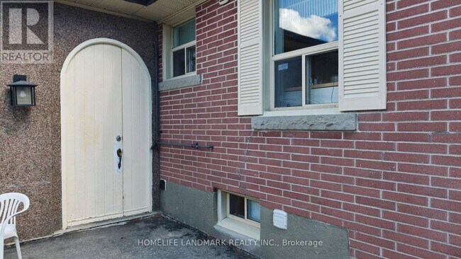Photo - 385 Marybay Crescent
