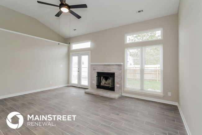 Photo - 5506 Carronbridge Ln