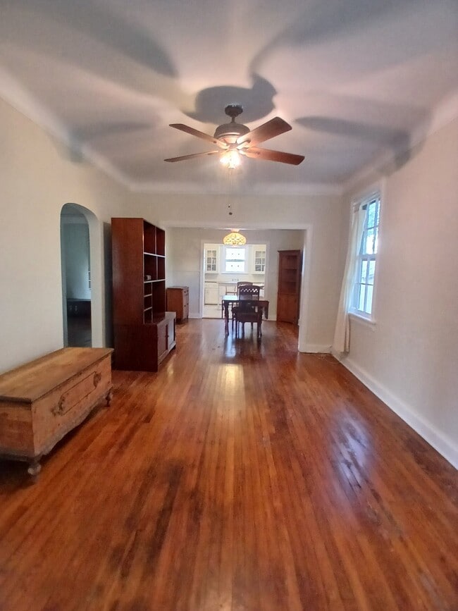 Building Photo - 31 Joyce Ave