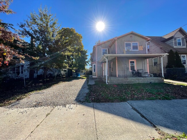 Photo - 141 W Elmer St Unidad Apt # 1