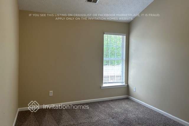 Photo - 9586 Lakeview Cir