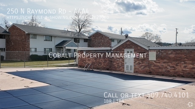 Building Photo - 250 N Raymond Rd Rental