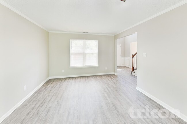 Photo - 235 Chattaroy Dr
