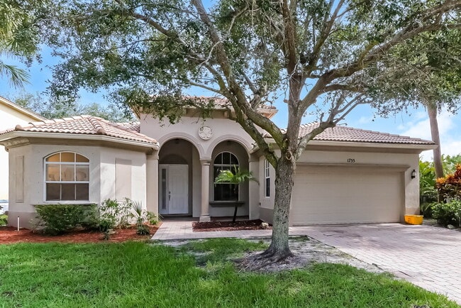 Photo - 1755 Palisades Dr