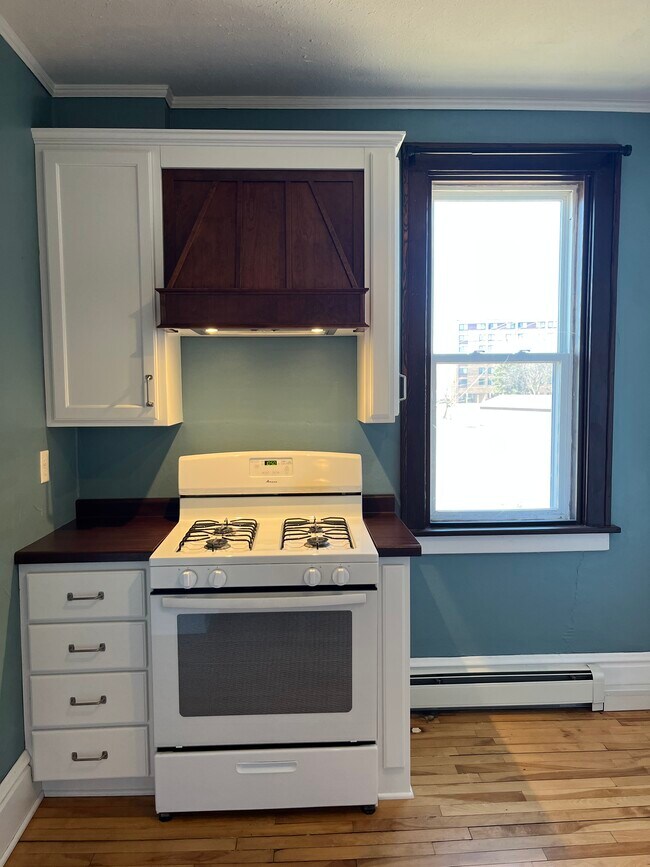 Photo - 415 E Saint Germain St