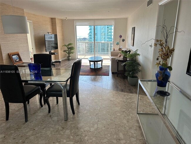 Photo - 6039 Collins Ave Unit 1434