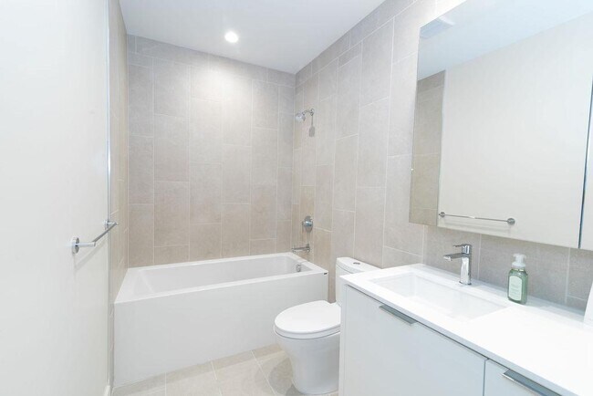 Photo - 44 East Ave Unit 3804