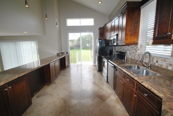 Photo - 9646 Wolcott Pl