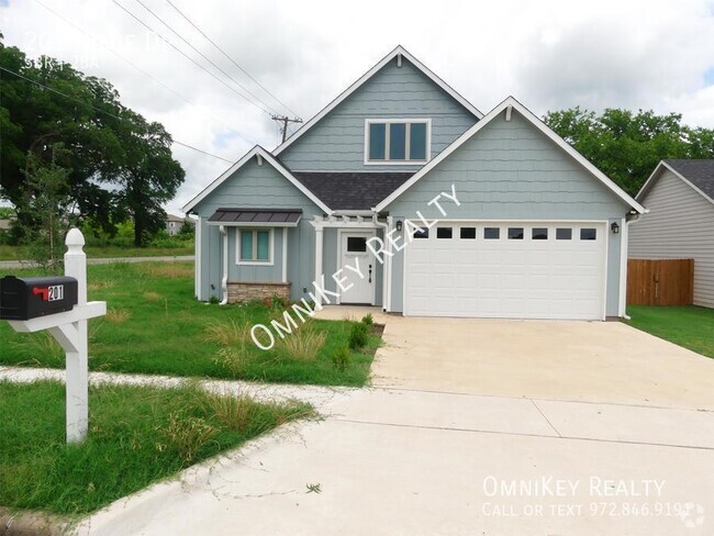 Building Photo - 201 Hilre Dr Rental