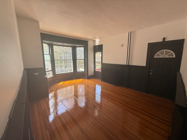 Photo - 7 Balsam Ave Unidad 2R