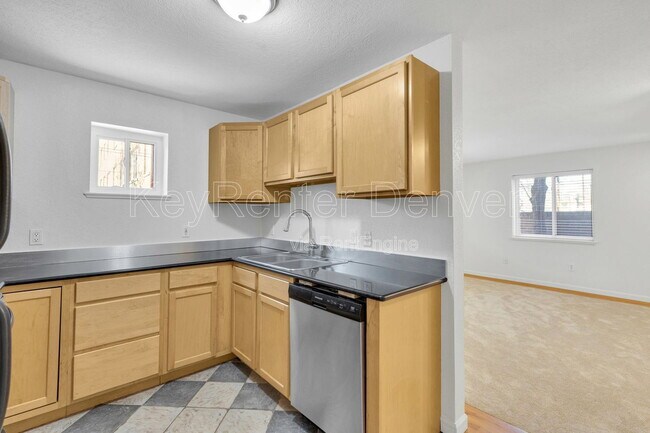 Photo - 1045 N Clarkson St Unit 207