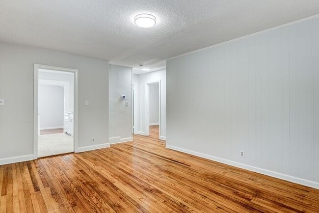 Photo - 2 Bed, 2 Bath in the Garden Homes neighborhood of Greensboro!