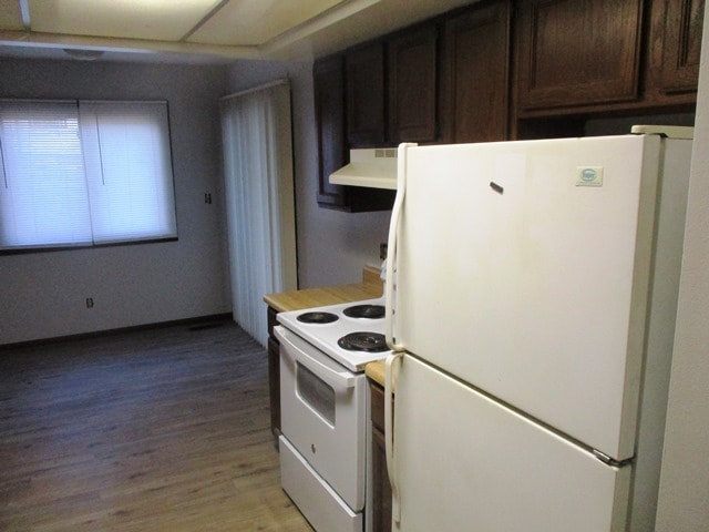 Photo - 1600 Northbrook Dr