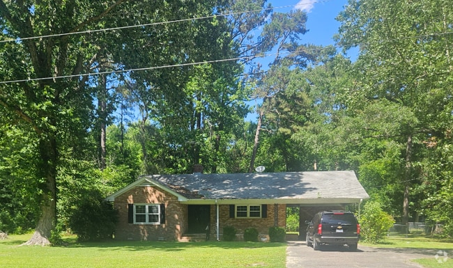 Building Photo - 6139 Skeeter Pond Rd Rental
