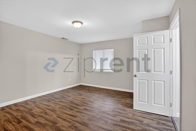 Photo - 3575 Oakvale Rd