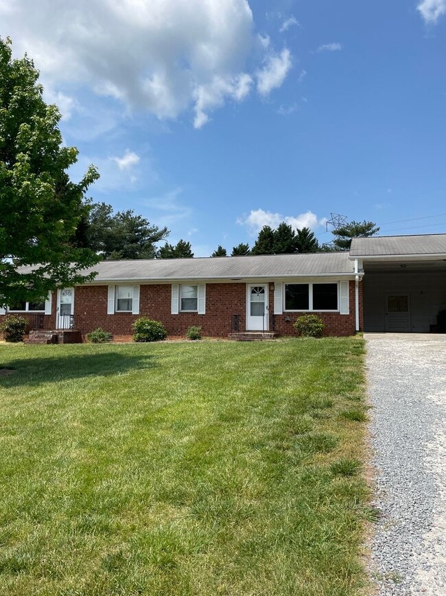 Building Photo - 2123 S Union Grove Rd Unit 2