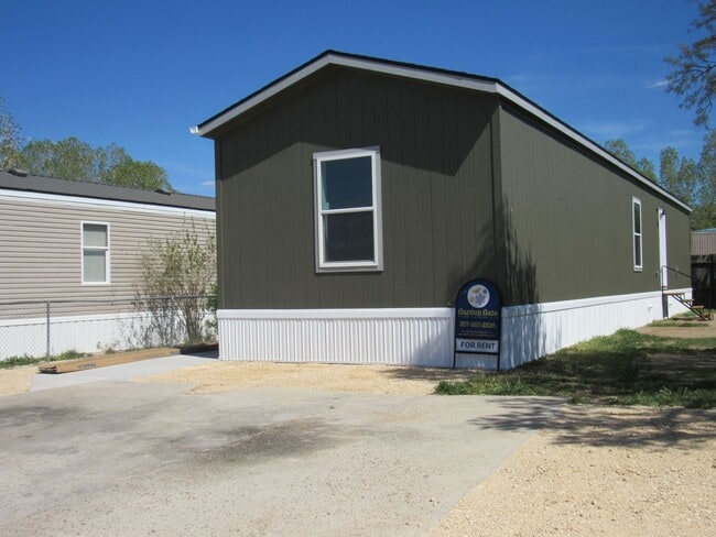 Building Photo - Brand new 2 bed, 2 bath manufactured home!