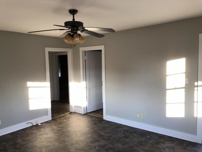 Photo - 406 Wind Ave NW