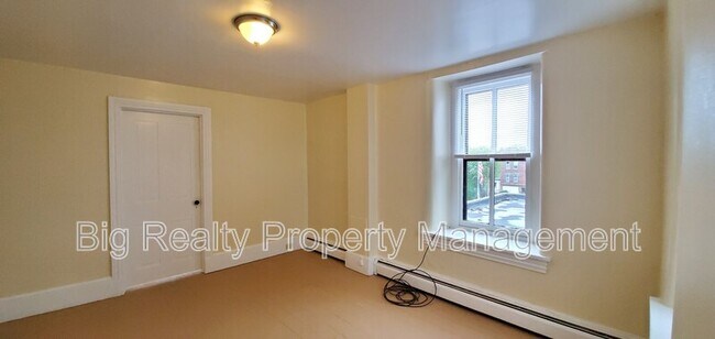 Photo - 128 New St Unidad Second Floor