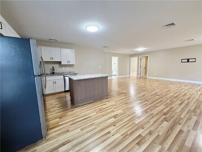 280 Morgan Ave