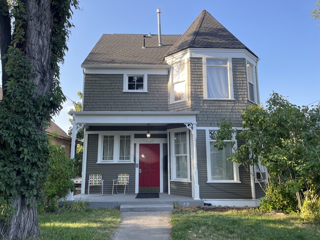 Building Photo - 1125 E Newark Ave Unit 3