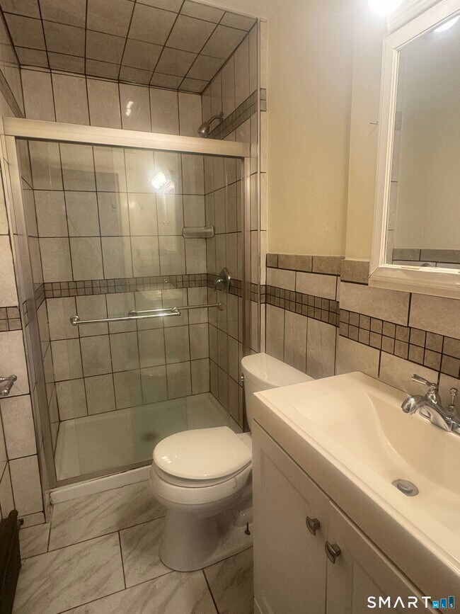 Photo - 654 Highland Ave Unidad 2