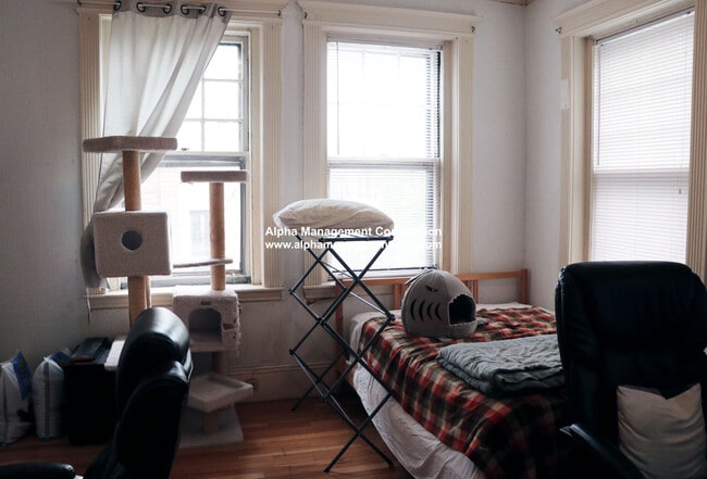 Photo - 73 Longwood Ave Unit 2R