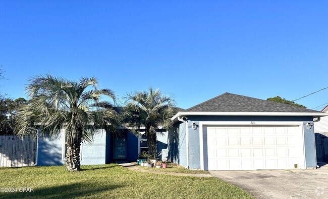 Building Photo - 220 Pelican Way Rental