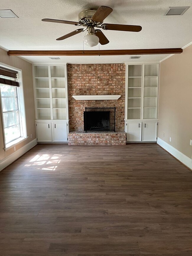 Photo - 3 Bed House near Deacon Dr & HWY 6 (College Station)