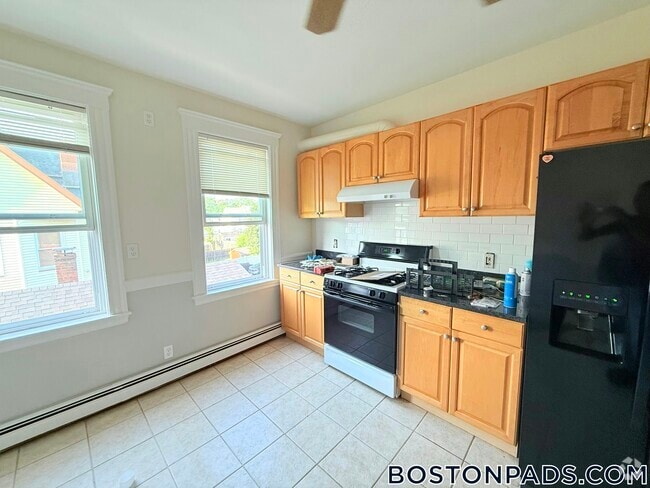 Building Photo - 39 Irving St Rental