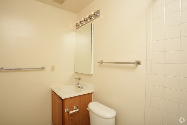 North Severn Village - No Costs Utilities*