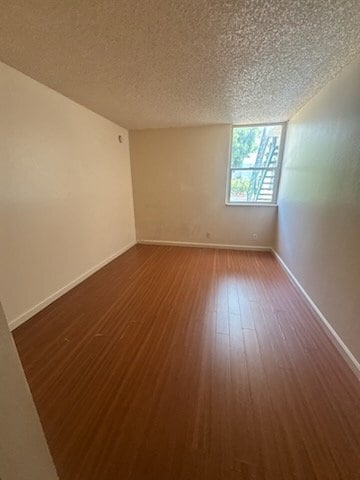 Photo - 18620 Hatteras St Unit 166