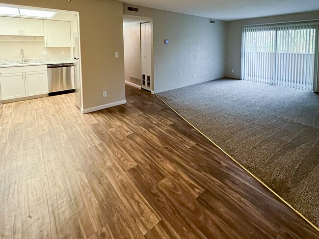 Flats at Dunlap