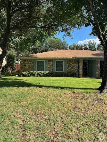 Building Photo - 2119 Pecos Dr Rental