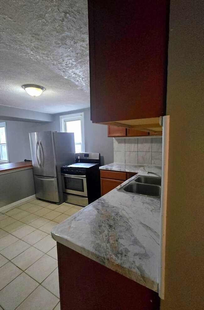 Photo - 5022 Guy Ave