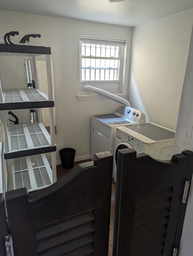 Photo - 2636 E Allegheny Ave Unit 1