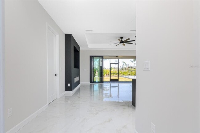 Photo - 242 Brig Cir W