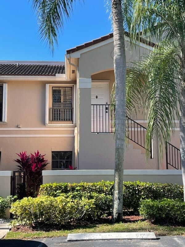 Photo - 502 SW 158th Ter (Pembroke Pines, FL)