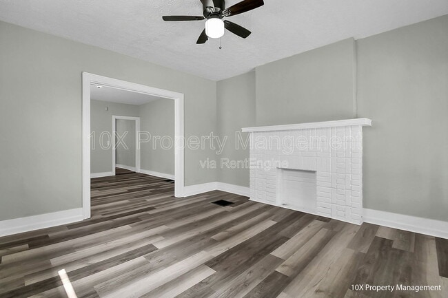 Photo - 1655 S 4th St