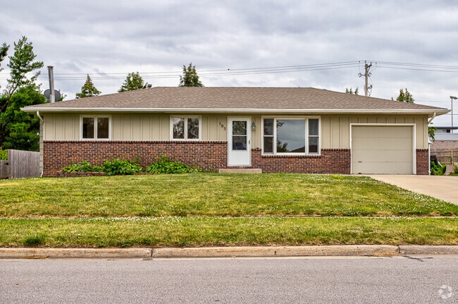 Building Photo - 105 Lynwood Dr Rental