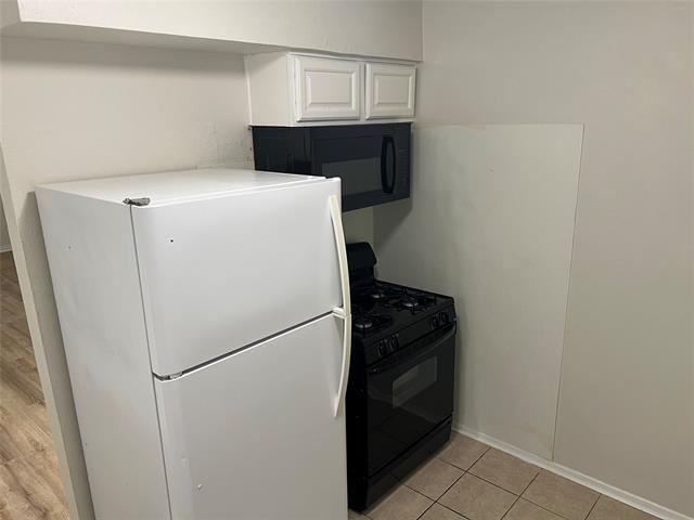 Photo - 208 Hosack St