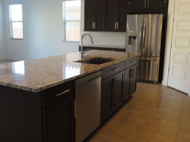 Photo - ***$1000 off 1st Month rent*** 4 Bedroom P...
