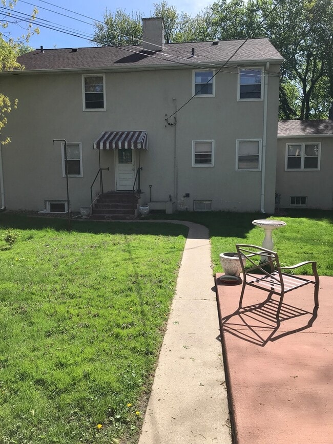 Photo - Spacious 1 Bedroom Apartment Near Downtown Sioux Falls!! Unit 3