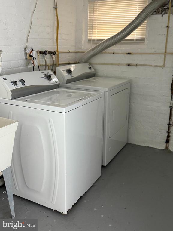 Photo - 2807 Presstman St