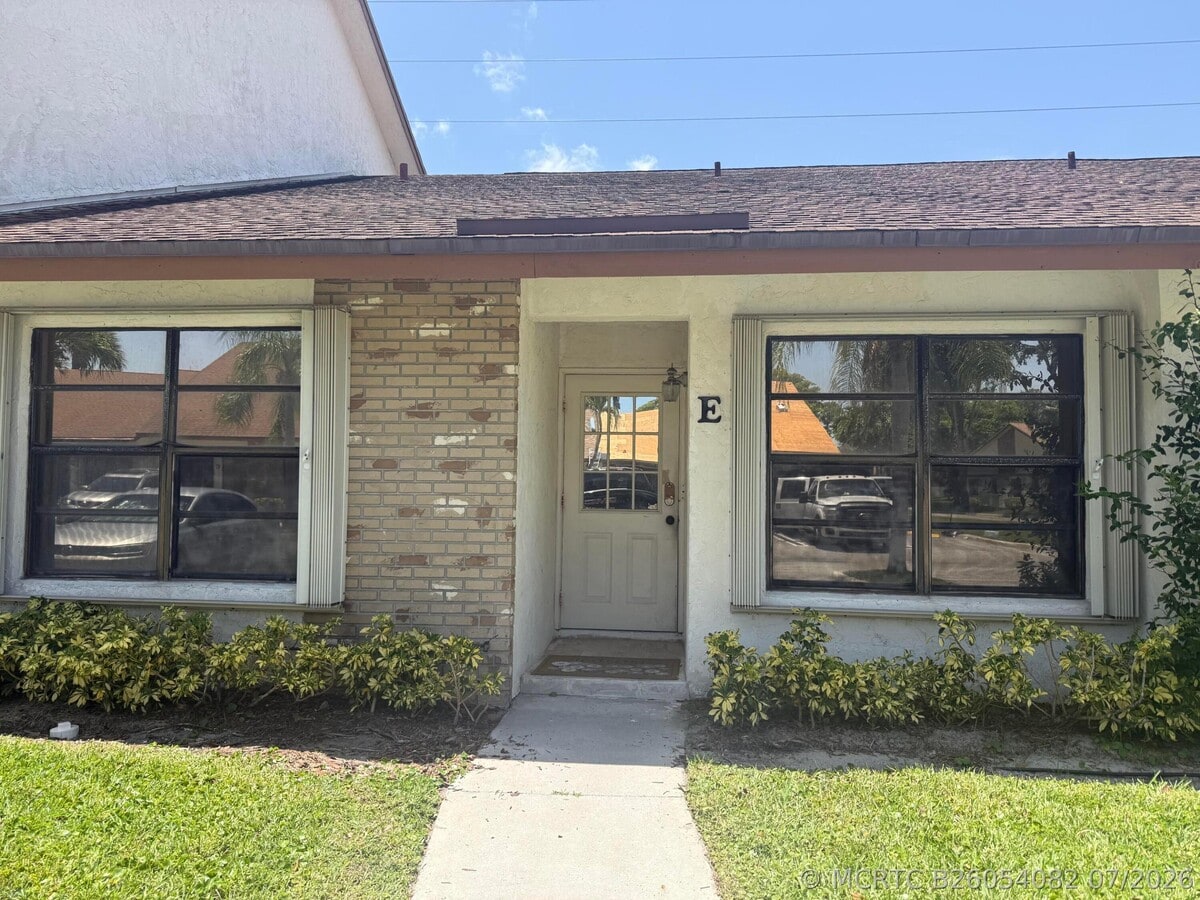 Photo - 1200 Parkside Green Dr