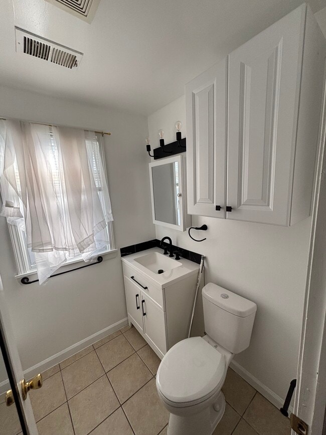 Photo - 20786 Helle Ave Unit Apt # 3