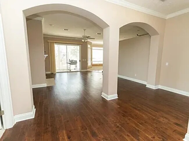 1517 Inverness Rd